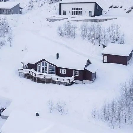 Semesterbostad In Hodlekve With 5 Bedrooms & Hot Tub.